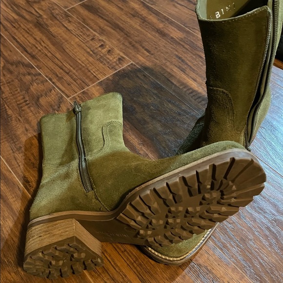 Army green suede boots - Picture 2 of 4